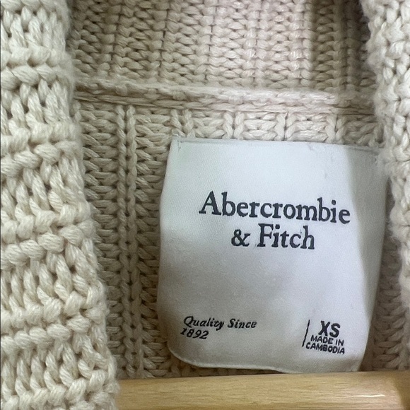 Abercrombie & Fitch - Cream Ribbed Chunky Knit Turtleneck Sweater Size XS - Picture 9 of 11